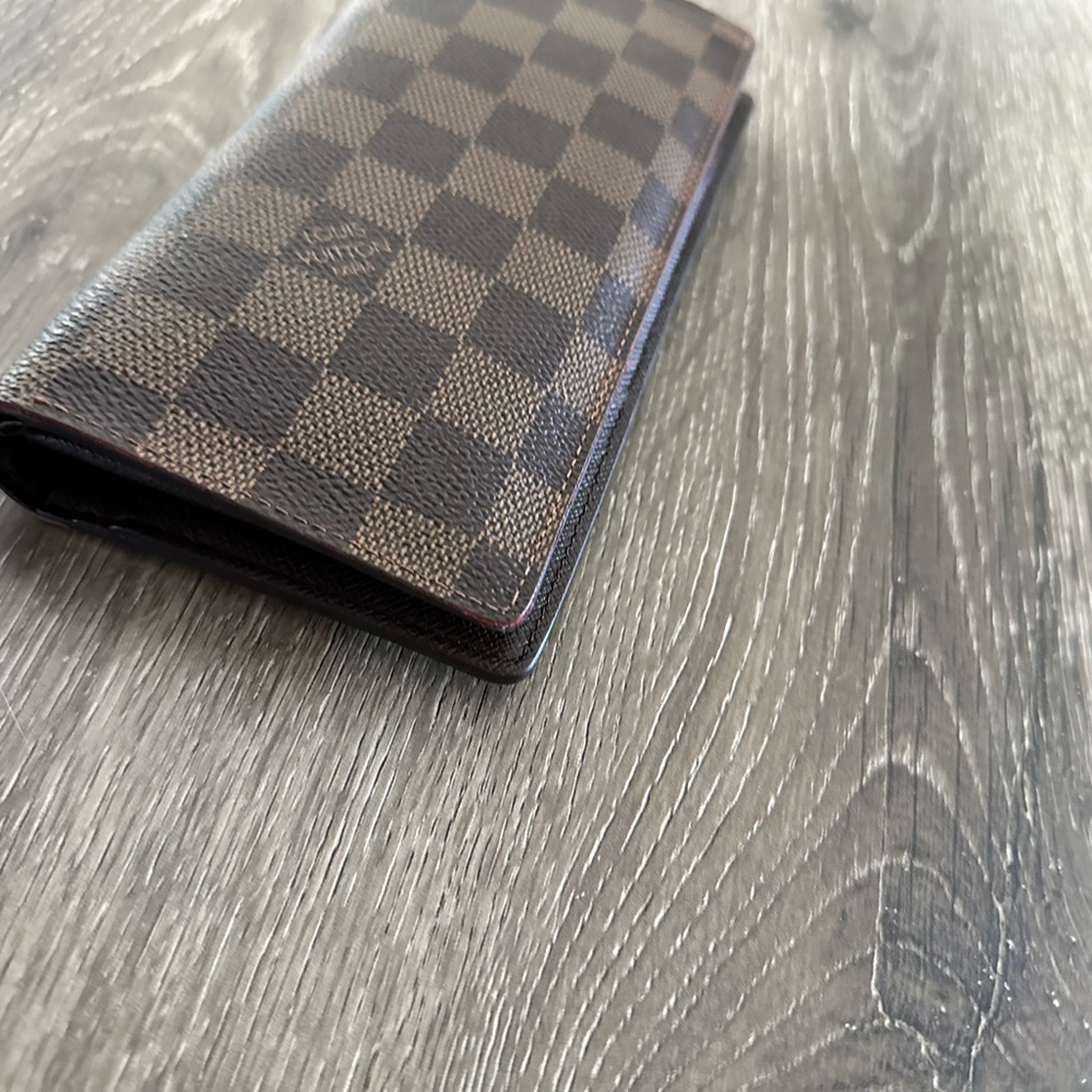 Louis Vuitton Brown Checkered Wallet - Picture 7 of 7